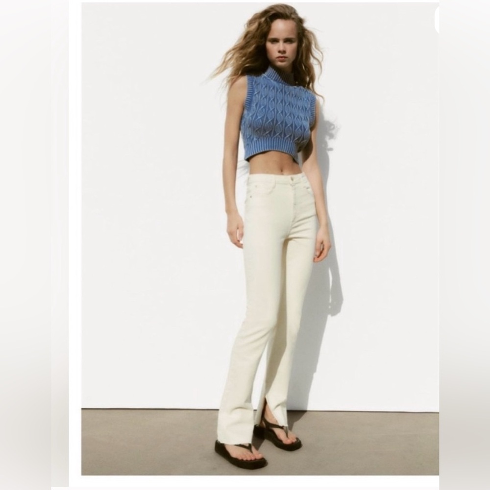 Zara Winter White Flare Jeans - Great shaping in the legs and back!